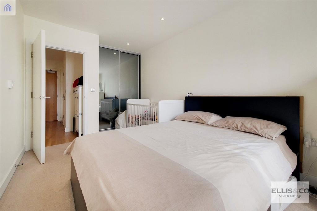 Apartment in Wembley - More