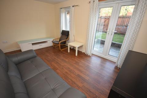 3 bedroom terraced house to rent, Reilly Street, Hulme,, Manchester. M15 5NB