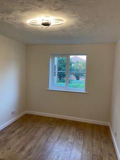 1 bedroom flat to rent, Chamberlain Place ,London E17 6AZ