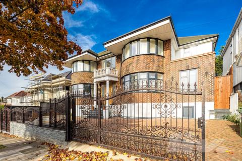 11 Alexander Avenue, London, NW10 3QT