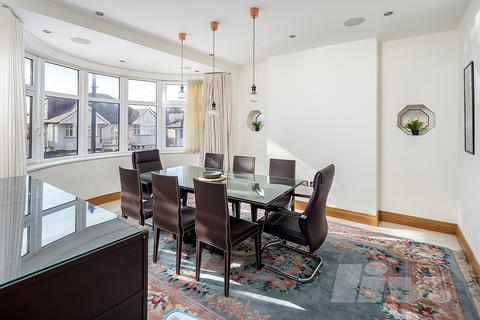11 Alexander Avenue, London, NW10 3QT