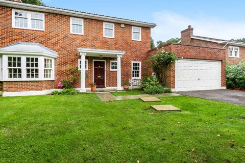 25 Selby Close, Chislehurst, BR7 5RU