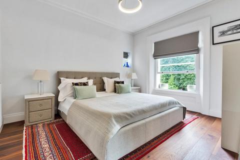 Flat 3, 10 Southend Road, Beckenham, BR3 1SD
