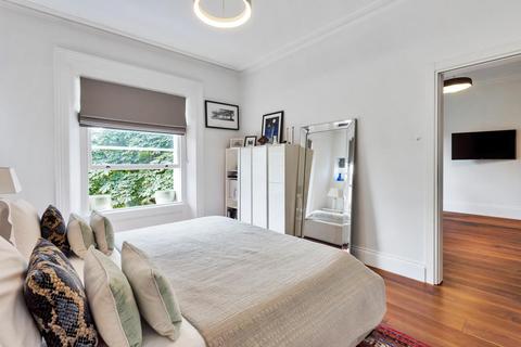 Flat 3, 10 Southend Road, Beckenham, BR3 1SD