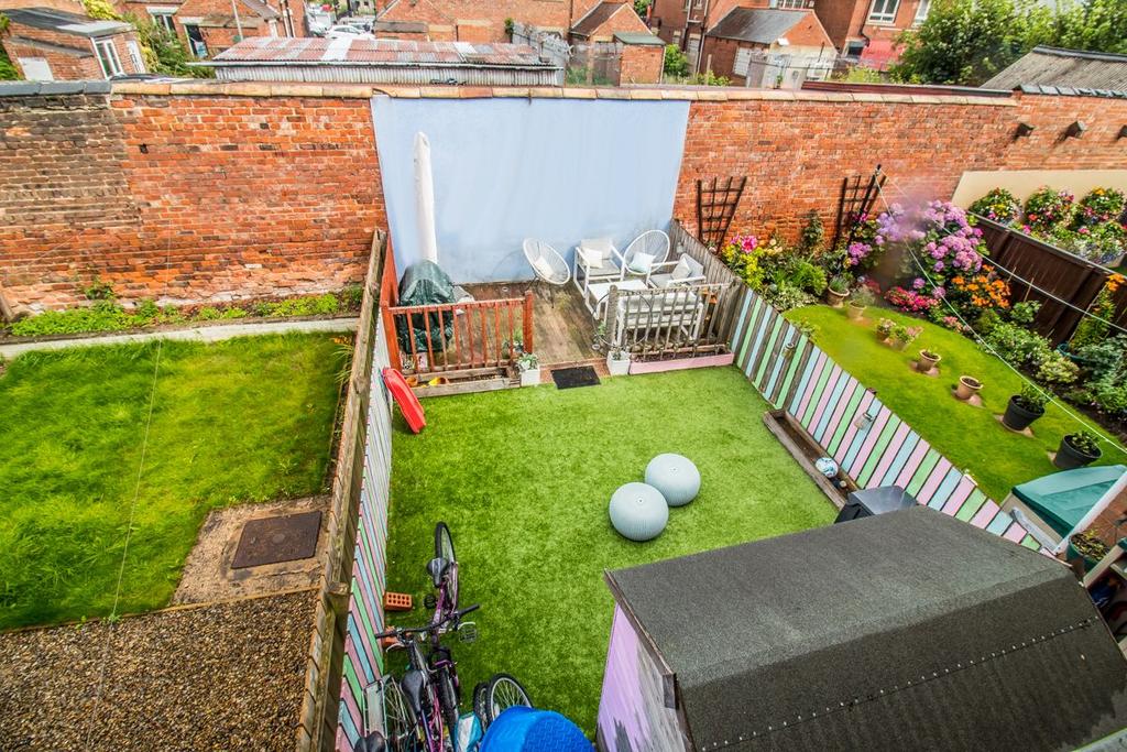 Rear Garden pic 2