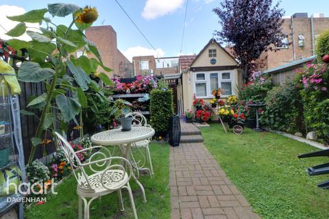 16 Tilney Road, Dagenham, RM9 6HP