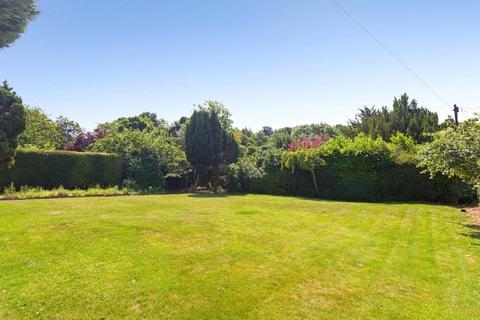 Wayside North Road, Bath, BA2 6HB