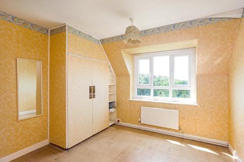 Wayside North Road, Bath, BA2 6HB