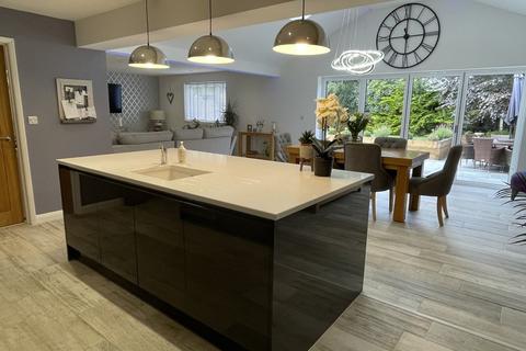 33 Colster Way, Colsterworth, Grantham, NG33 5JT