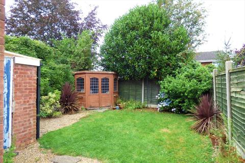 32 Giles Road, Lichfield, WS13 7JU