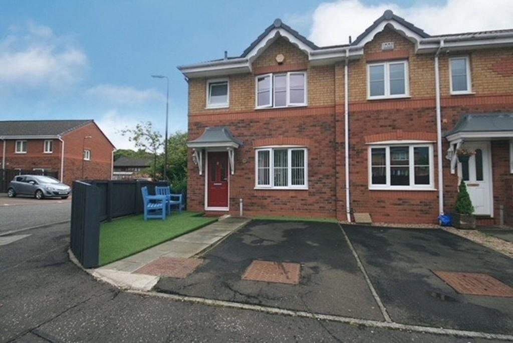 Oldwood Place, Livingston 3 bed end of terrace house £173,000