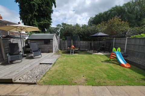 66 Fieldhouse Drive, Muxton, Telford, TF2 8JJ