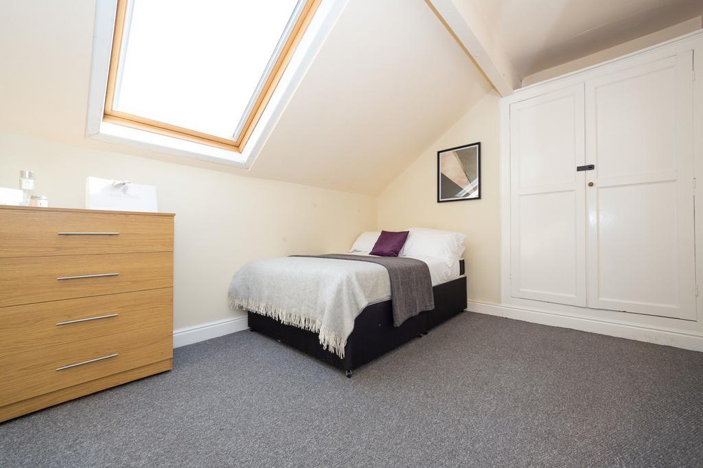 House in Leeds - View 3