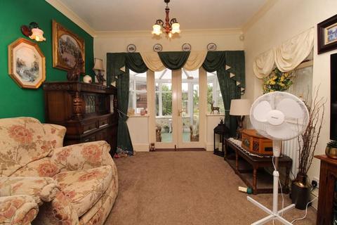 58 Commonside, Brownhills, Walsall, WS8 7AX