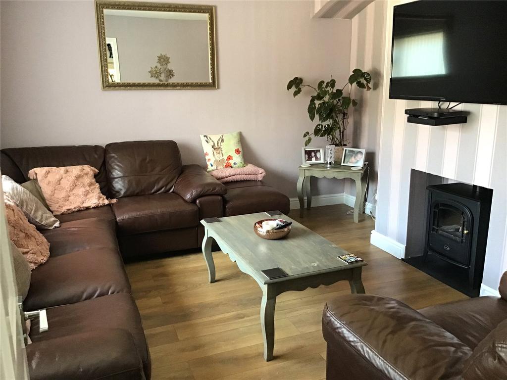 Windsor Road, Arleston, Telford, TF1 3 bed house £195,000