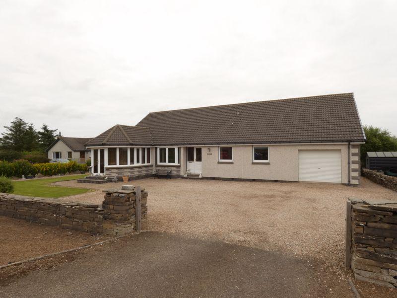 Bridge Street, Halkirk 4 bed detached bungalow £230,000
