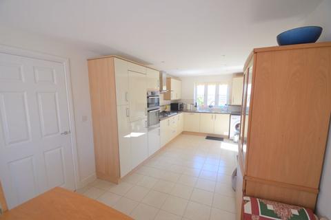 24 Courage Way, Chickerell, Weymouth, DT3 4FF