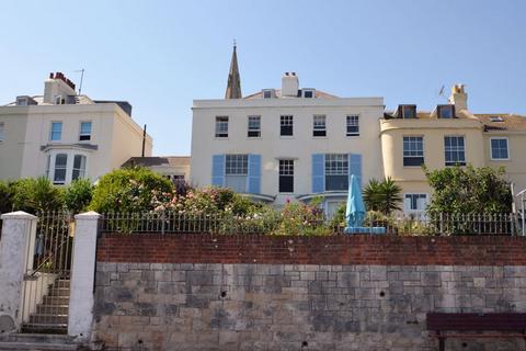 2 bedroom apartment for sale, TWO BEDROOM, FIRST FLOOR, APARTMENT WITH NO ONWARD CHAIN & PANORAMIC VIEWS OF WEYMOUTH BAY