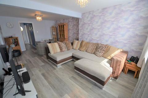 80 Croft Road, Portland, DT5 2EP