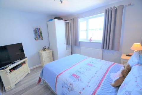 80 Croft Road, Portland, DT5 2EP