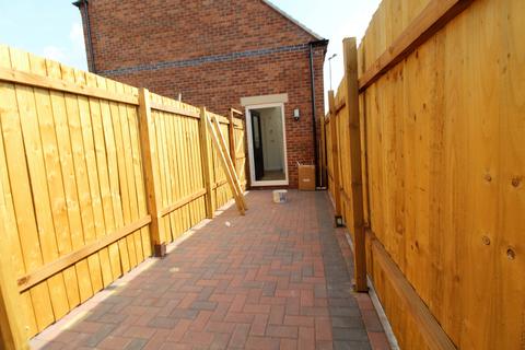 1 bedroom semi-detached house to rent, Moat Street, Swadlincote