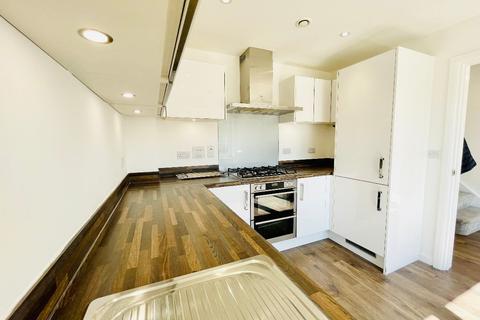 92 Castleridge Drive, Greenhithe, DA9 9WT
