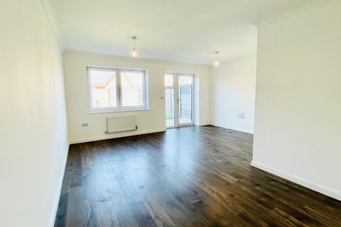 92 Castleridge Drive, Greenhithe, DA9 9WT