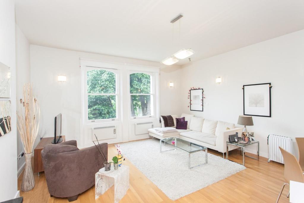 4, 47 Belsize Avenue - Reception.jpg