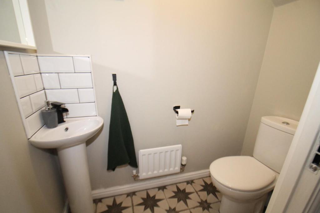 Cloakroom/WC