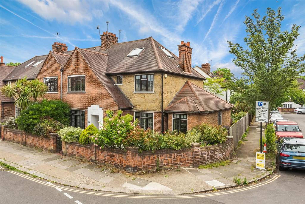 Grove Park Road, London W4 3 bed semidetached house £950,000