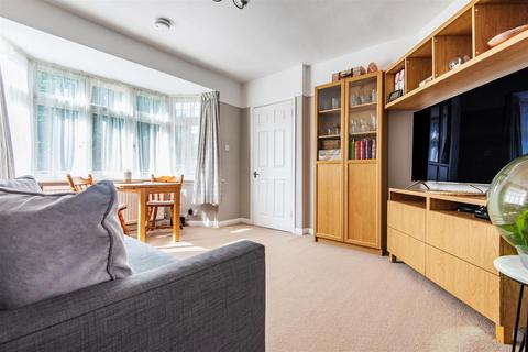 126 Speer Road, Thames Ditton, KT7 0PP