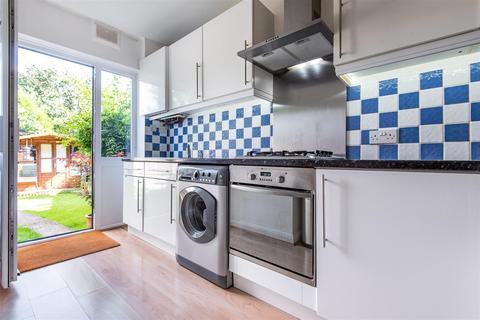 126 Speer Road, Thames Ditton, KT7 0PP