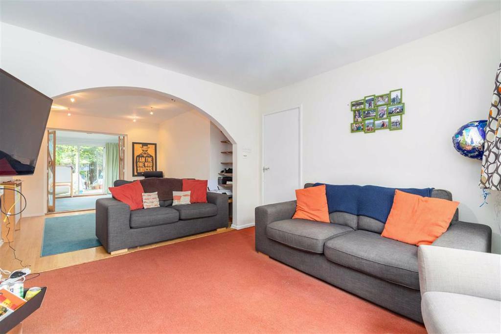 Willian Road, Hitchin, Hertfordshire 4 bed semidetached house £650,000