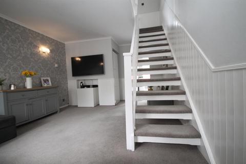 99 Vellum Drive, Carshalton, SM5 2TU