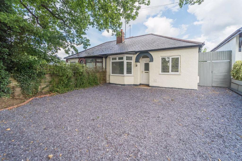 84, Castlecroft Road, Castlecroft, Wolverhampton, WV3 2 bed semi