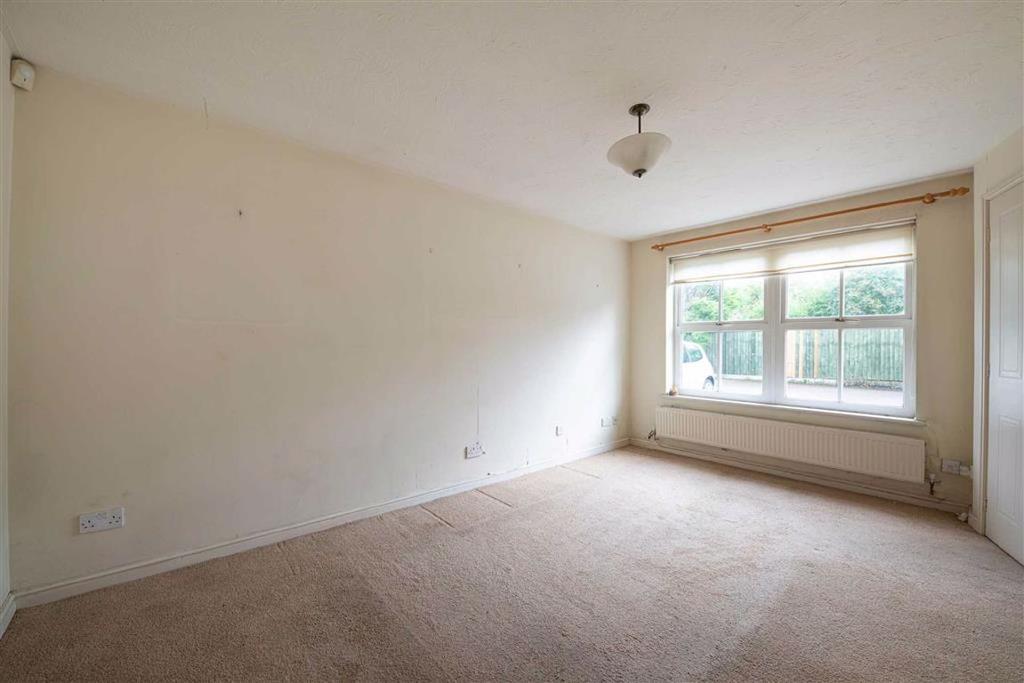 Whitewell Close, Nantwich, Cheshire 2 bed terraced house £170,000