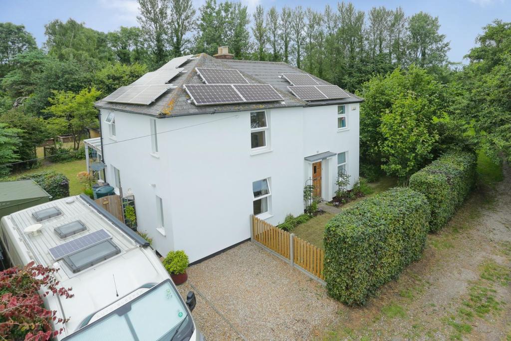 Green Lane, Old Wives Lees, Canterbury 3 bed detached house £545,000