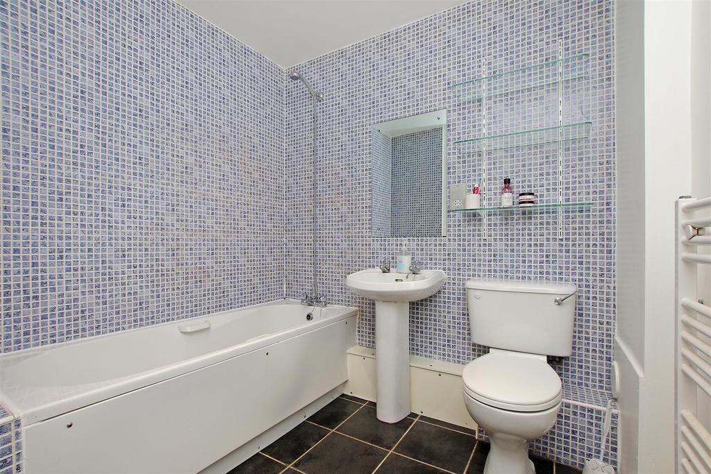 10.Bath.JPG