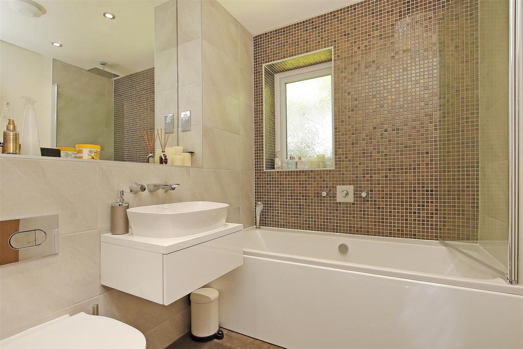 23.Bath.JPG