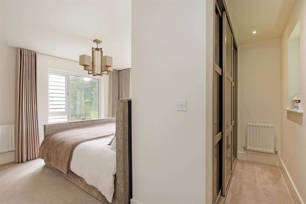15.Bed1 3.JPG
