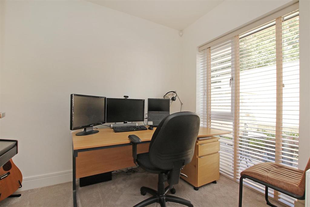 25.Office.JPG