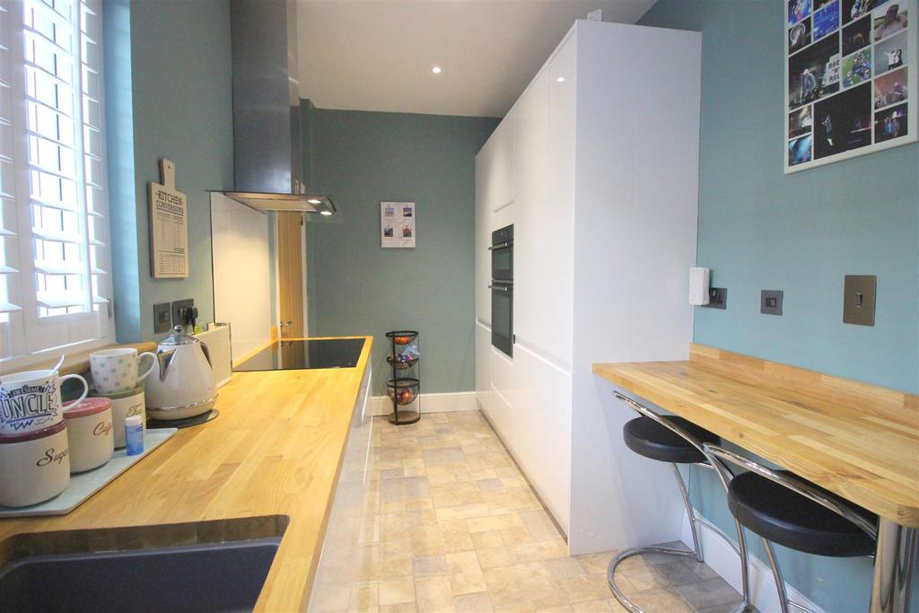 Kitchener Street, Darlington 2 bed terraced house £550 pcm (£127 pw)