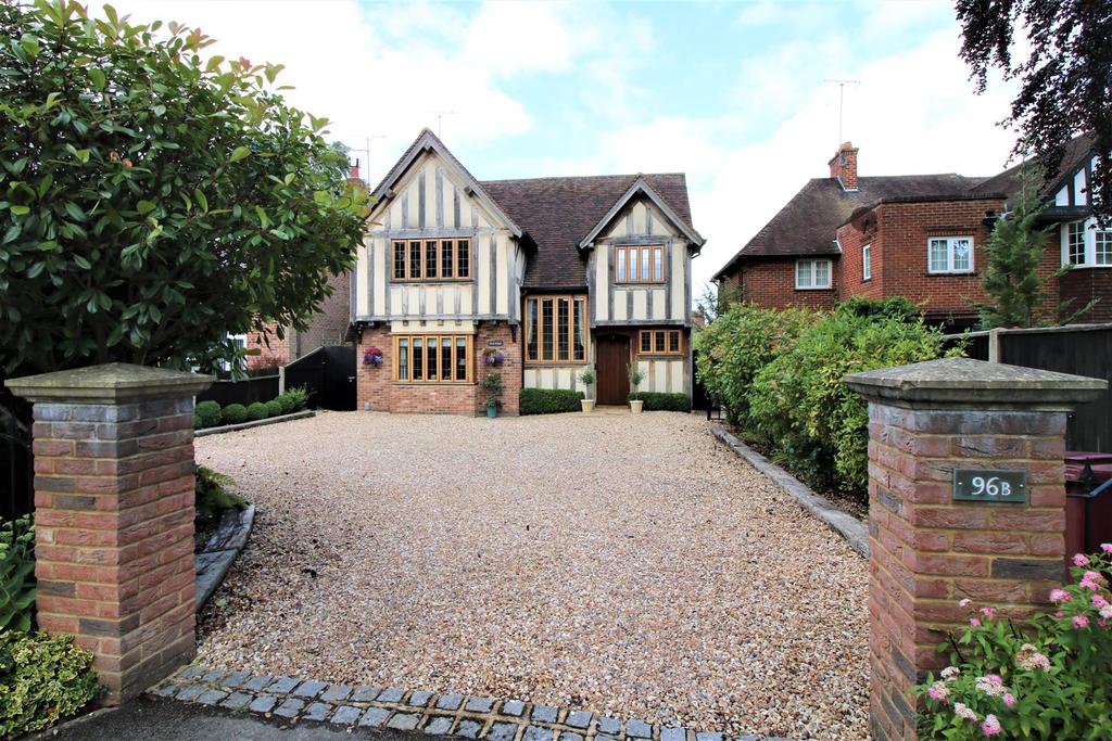 Oak Tree Road, Tilehurst 3 bed detached house £795,000