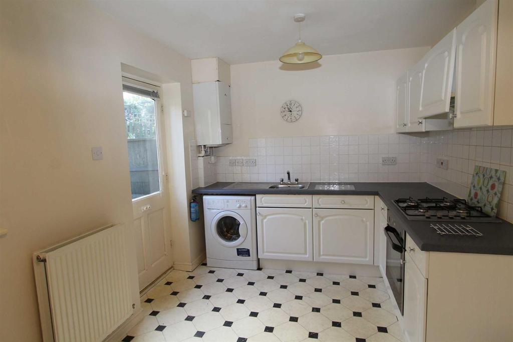 The Anchorage, Lymm 2 bed mews £800 pcm (£185 pw)