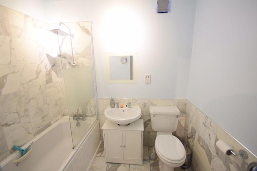 Captains Wharf, South Shields 2 bed apartment £595 pcm (£137 pw)