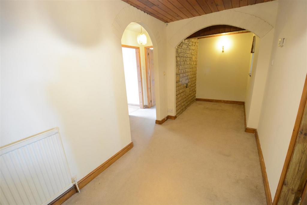 Lodge Farm Bungalow Large inner hall