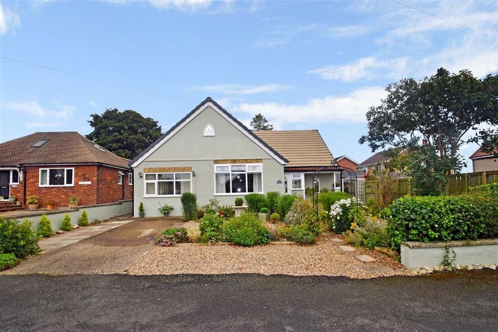 Betton Rise, East Ayton, North Yorkshire, YO13 2 bed detached bungalow