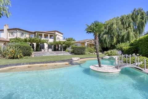 5 bedroom villa, Aix en Provence, Bouches-du-Rhone, Provence-Alpes-Côte d`Azur