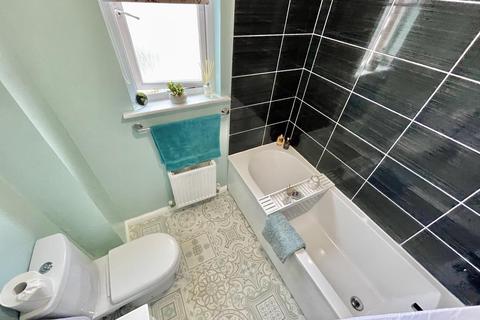 12 Barr Crescent, Irvine, KA12 0SQ