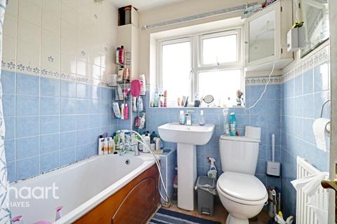 2 Wilstone Close, Hayes, UB4 9RL